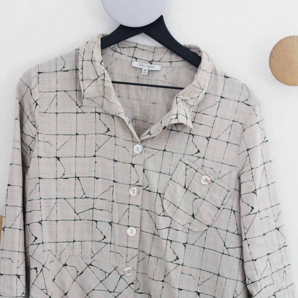 VINTAGE John Mark Geometrical Assymetrical Button Down Shirt Size Medium - Picture 2 of 4